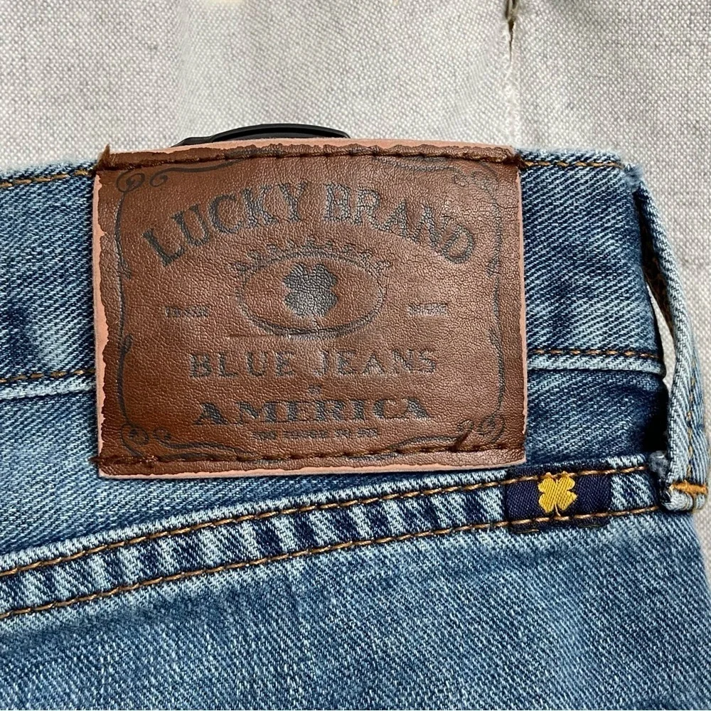 LUCKY BRAND / Men's 361 Vintage Straight Leg Jeans Medium Washed Size 34x30